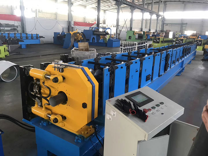 Automatic metal bellow forming machinee